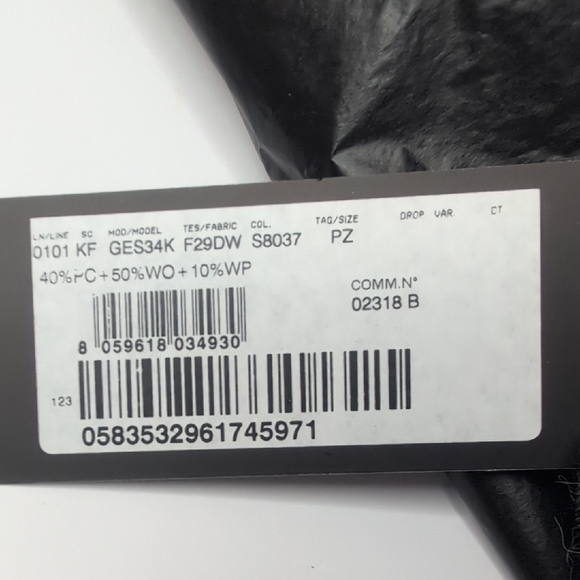 Dolce & Gabbana Luxury Black and Gray Scarf New With Tags - Picture 3 of 7